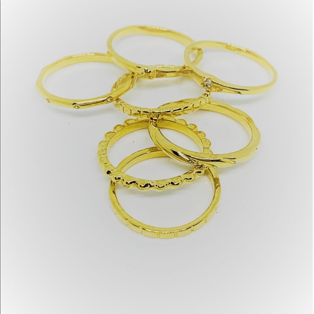 Set of seven stacking rings.